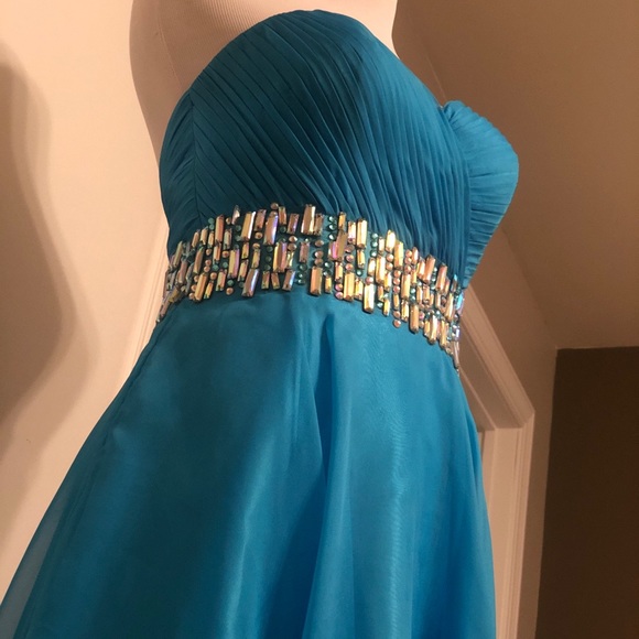 Alyce Paris Homecoming Dress - Picture 3 of 8